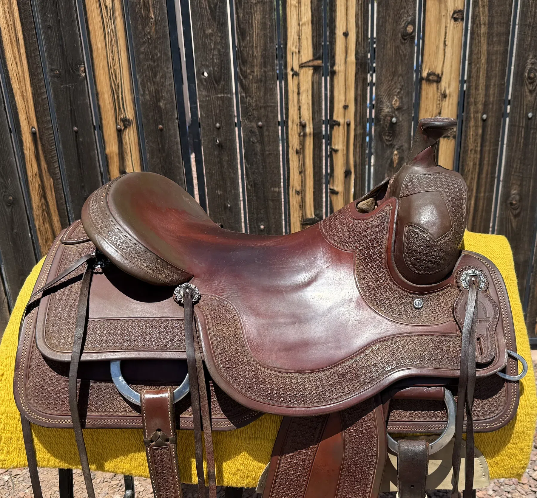Equine Oasis — seat left angle
